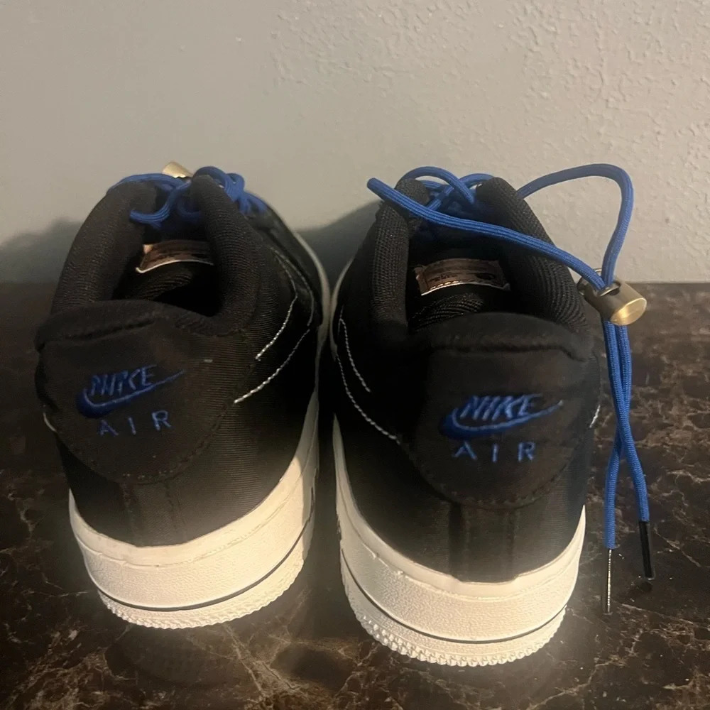 Nike Air Force 1 size 6.5 kids or ladies size 8 new